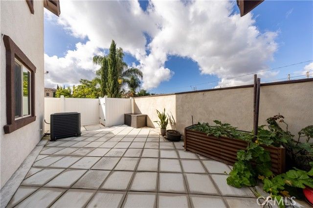 1456 W 11th, Pomona, CA 91766