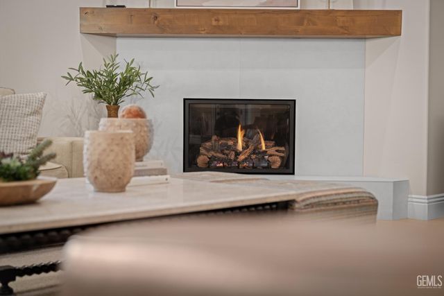 11302 Fulbourne Drive, Bakersfield, CA 93312