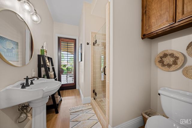 11302 Fulbourne Drive, Bakersfield, CA 93312