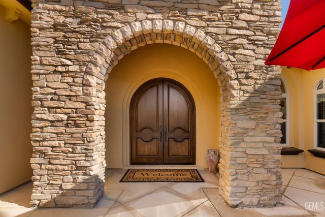 11302 Fulbourne Drive, Bakersfield, CA 93312