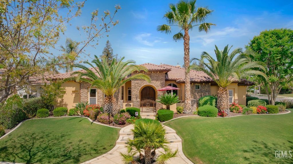 11302 Fulbourne Drive, Bakersfield, CA 93312