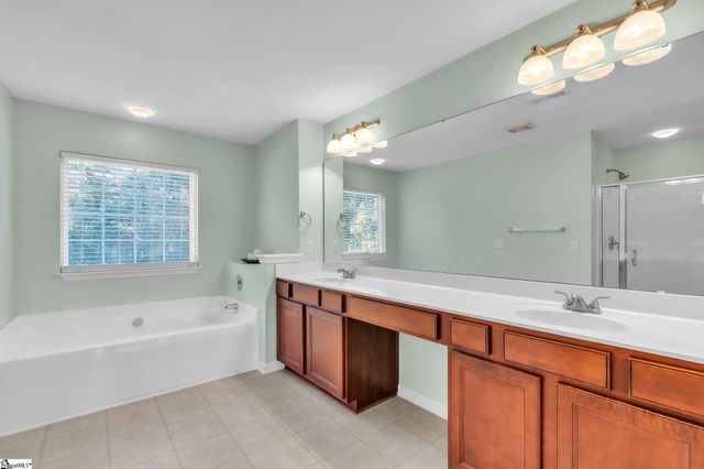 214 Horsepen Way, Simpsonville, SC 29681