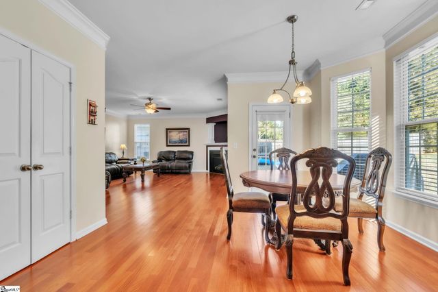 214 Horsepen Way, Simpsonville, SC 29681