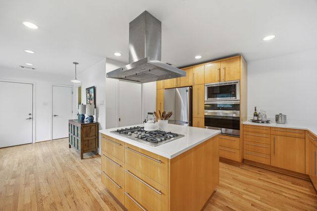 9422 Hermosa Drive, Dallas, TX 75218