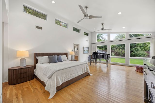 9422 Hermosa Drive, Dallas, TX 75218