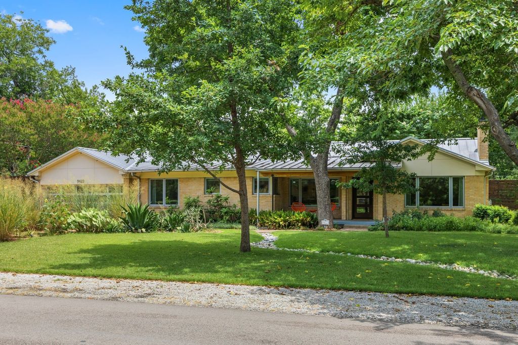 9422 Hermosa Drive, Dallas, TX 75218