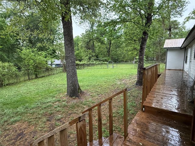 25 Ridge Top Drive, Huntsville, TX 77320