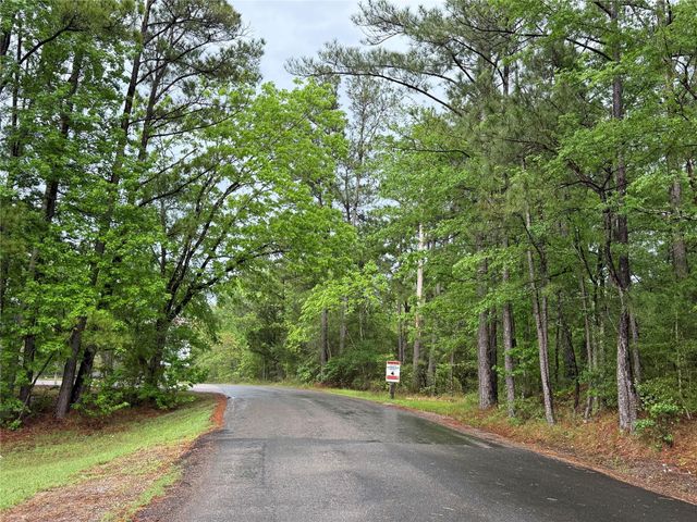 25 Ridge Top Drive, Huntsville, TX 77320