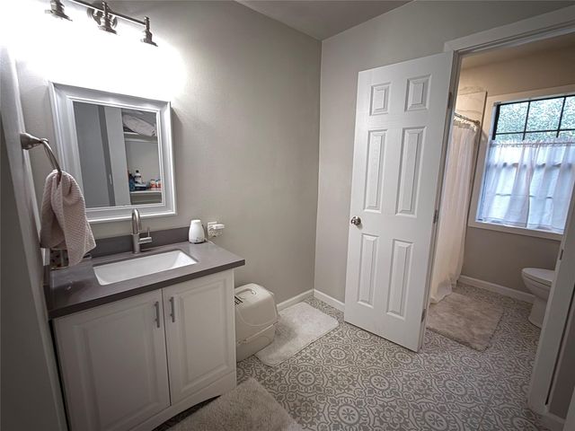 25 Ridge Top Drive, Huntsville, TX 77320