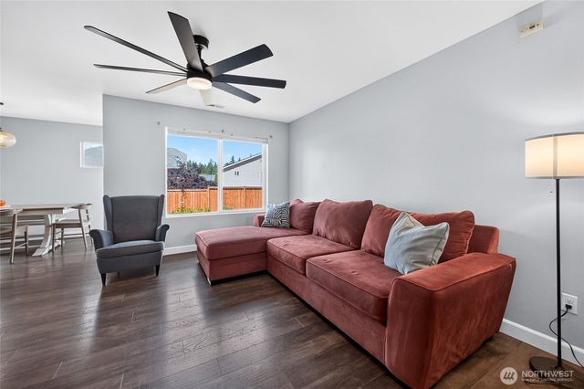 2753 SW Egret Street, Port Orchard, WA 98367