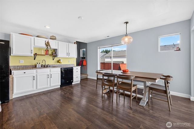 2753 SW Egret Street, Port Orchard, WA 98367