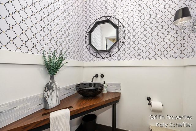 7220 Wilkinson Drive, Rockford, MI 49341