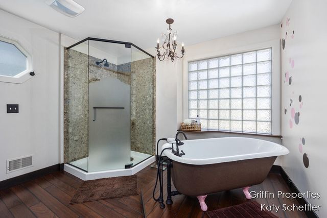 7220 Wilkinson Drive, Rockford, MI 49341