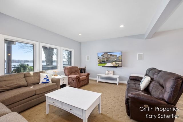 7220 Wilkinson Drive, Rockford, MI 49341