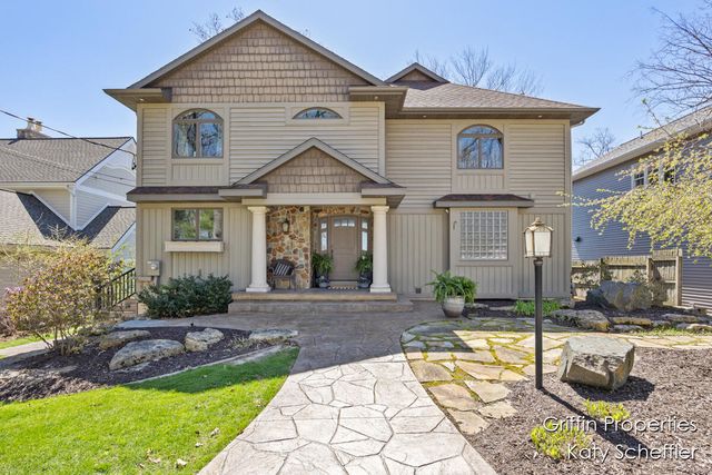 7220 Wilkinson Drive, Rockford, MI 49341