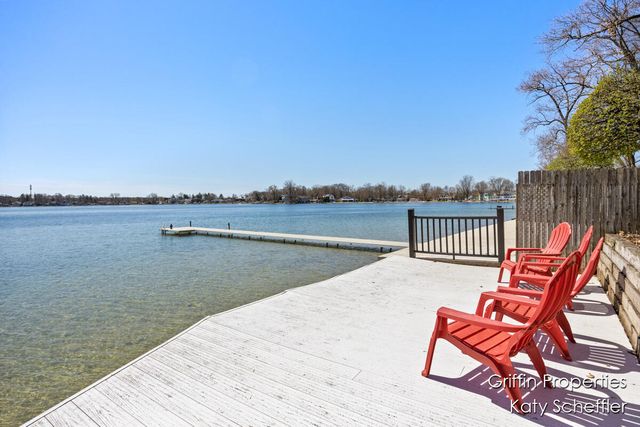 7220 Wilkinson Drive, Rockford, MI 49341