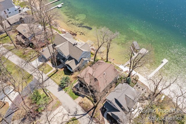 7220 Wilkinson Drive, Rockford, MI 49341