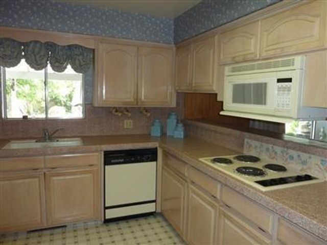 709 Madison Ave, Los Banos, CA 93635