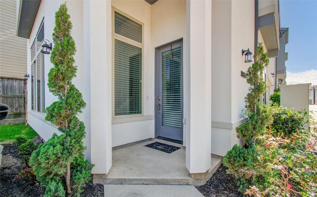8903 Spring Knoll Forest Drive, Houston, TX 77080