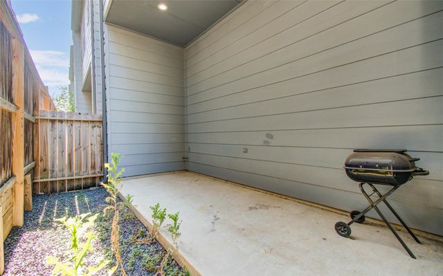 8903 Spring Knoll Forest Drive, Houston, TX 77080