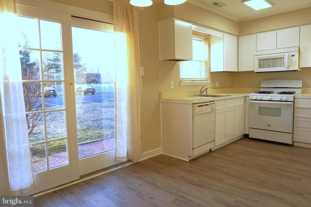 139 EAVES MILL RD, Medford, NJ 08055