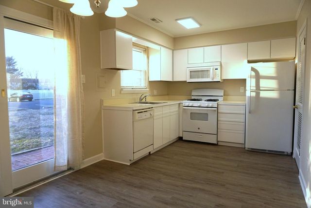 139 EAVES MILL RD, Medford, NJ 08055