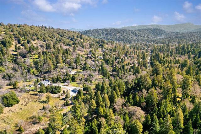 330 Canyon Drive, Cedarpines Park, CA 92322