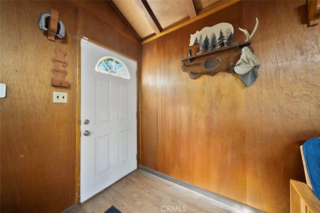 330 Canyon Drive, Cedarpines Park, CA 92322