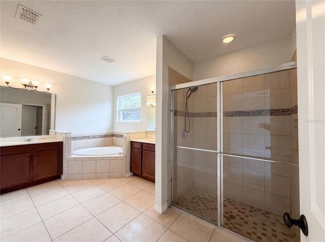 4876 GRASSY KNOLL DRIVE, Tavares, FL 32778