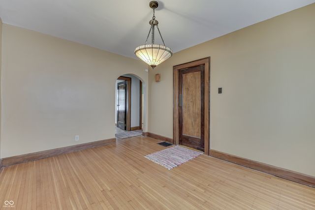 328 N Ridgeview Drive, Indianapolis, IN 46219