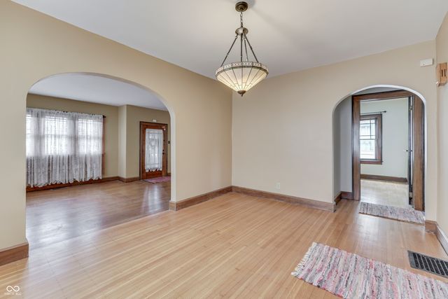 328 N Ridgeview Drive, Indianapolis, IN 46219