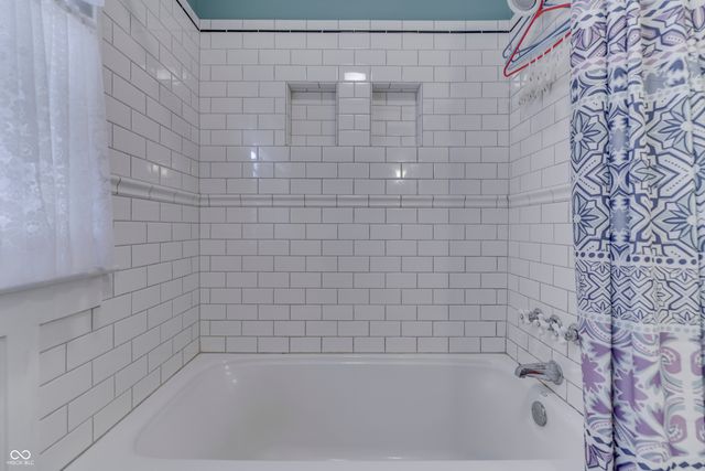 328 N Ridgeview Drive, Indianapolis, IN 46219