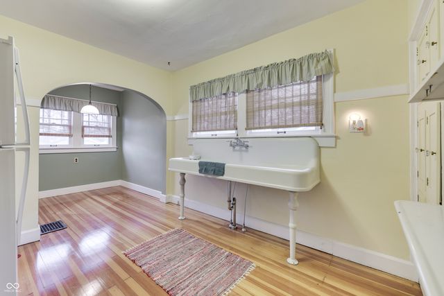 328 N Ridgeview Drive, Indianapolis, IN 46219