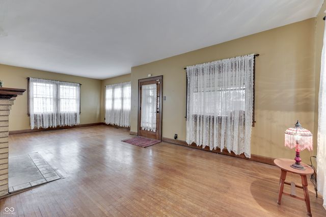 328 N Ridgeview Drive, Indianapolis, IN 46219