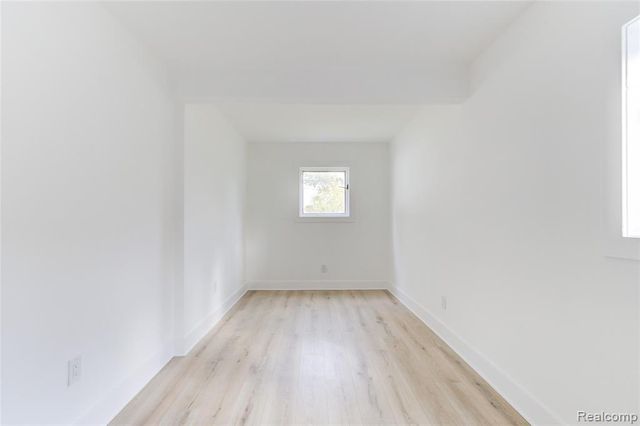 27740 Bohnhoff Street, Roseville, MI 48066