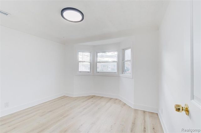 27740 Bohnhoff Street, Roseville, MI 48066