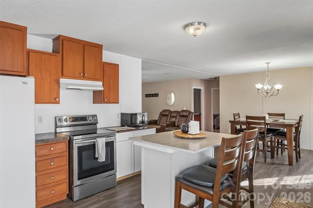 5013 Angelina Drive, Dallas, NC 28034