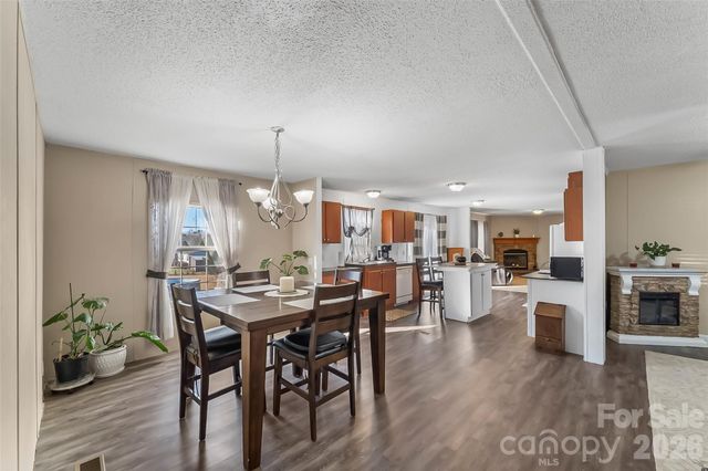 5013 Angelina Drive, Dallas, NC 28034