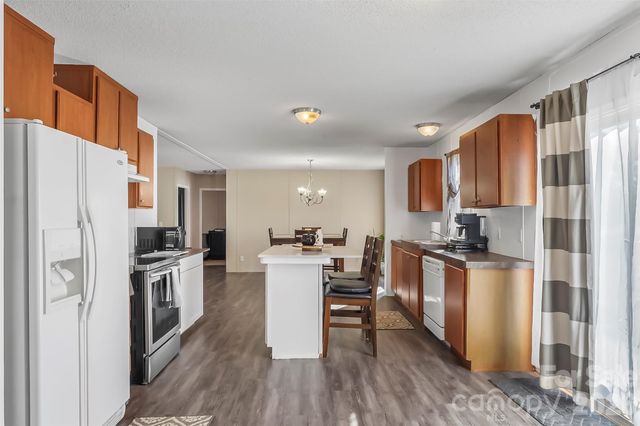 5013 Angelina Drive, Dallas, NC 28034