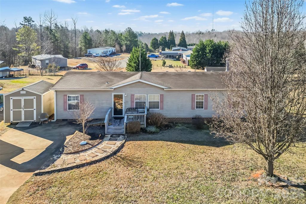 5013 Angelina Drive, Dallas, NC 28034