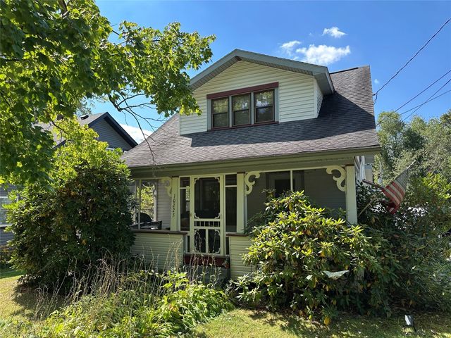 10223 LIBERTY Street Ext, Meadville, PA 16335