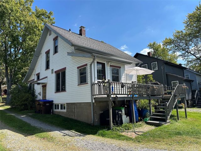 10223 LIBERTY Street Ext, Meadville, PA 16335