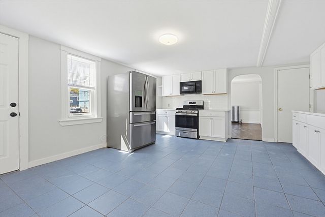 16 Patterson St, Boston, MA 02124