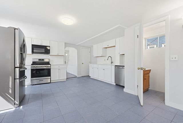 16 Patterson St, Boston, MA 02124