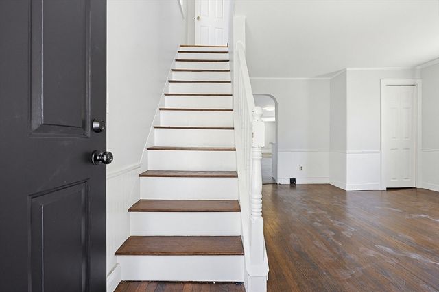 16 Patterson St, Boston, MA 02124