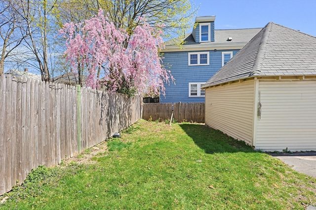 16 Patterson St, Boston, MA 02124