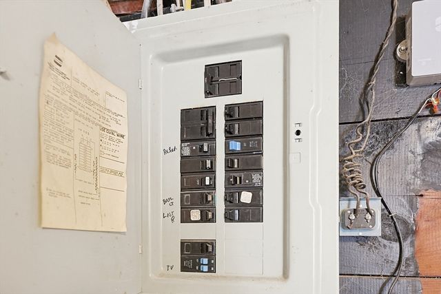 16 Patterson St, Boston, MA 02124