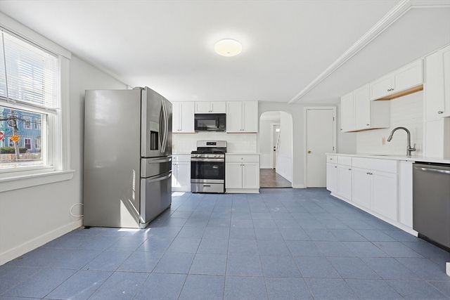 16 Patterson St, Boston, MA 02124