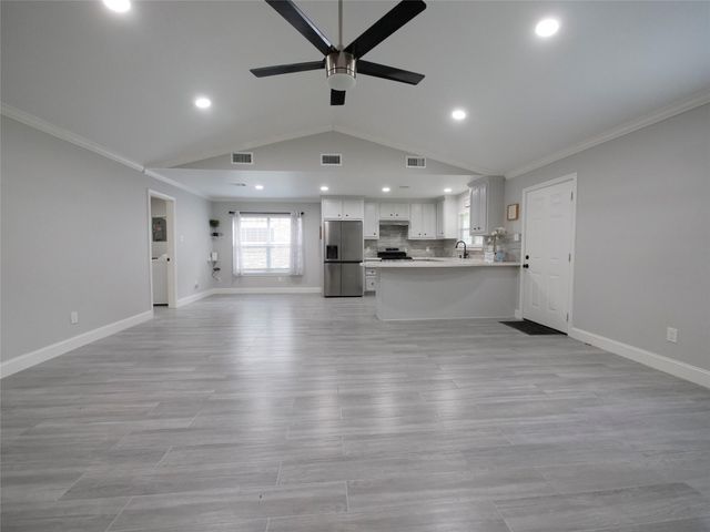 13103 Wilde Glen Lane, Houston, TX 77072