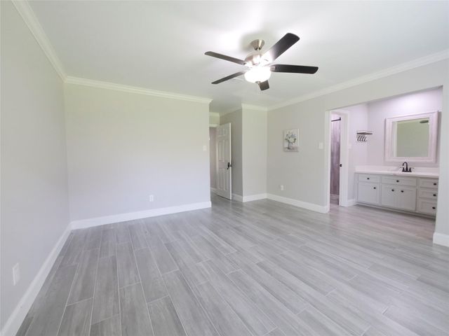 13103 Wilde Glen Lane, Houston, TX 77072